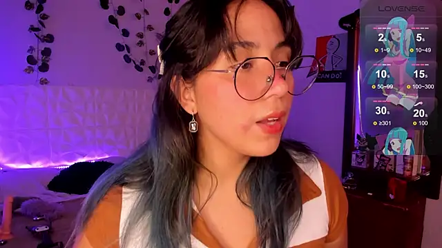 Snapshot of Ludovica6669 chatting on 03/15/25, 08:32 Ludovica6669 online show from 03/15/25, 08:32