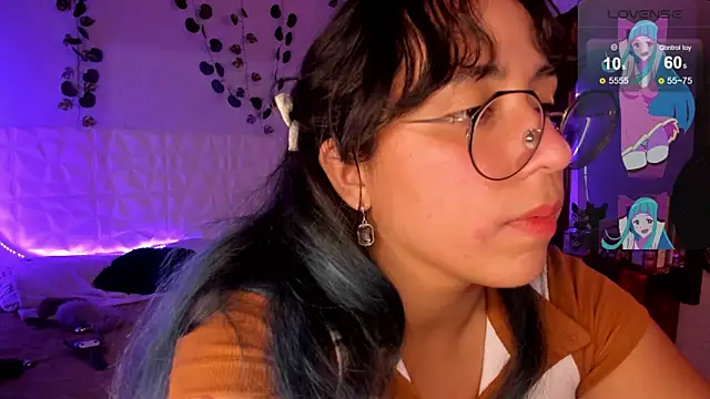 Snapshot of Ludovica6669 chatting on 03/15/25, 11:39 Ludovica6669 online show from 03/15/25, 11:39