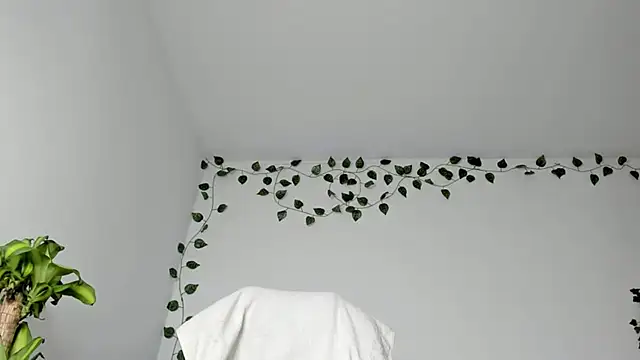 Snapshot of viankaa_miller chatting on 03/09/25, 01:35 viankaa miller online show from 03/09/25, 01:35