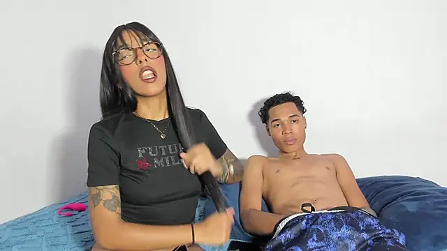 Snapshot of viankaa_miller chatting on 10/06/25, 08:45 viankaa miller online show from 10/06/25, 08:45