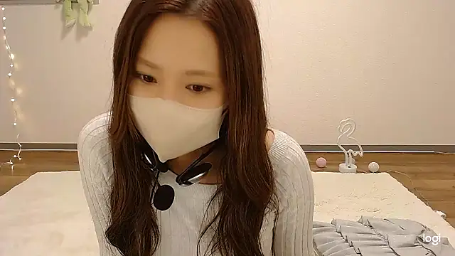 hinano JP online show from 10/12/25, 12:20