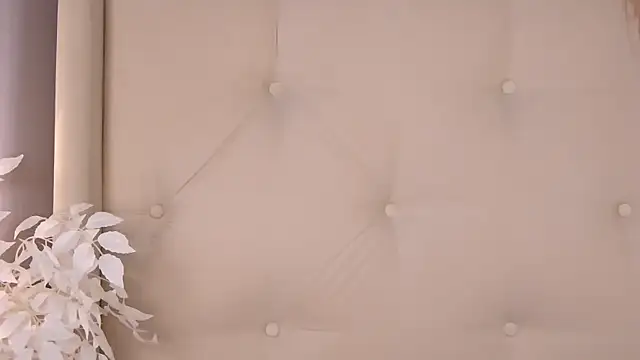 ur wet dreams online show from 04/12/26, 04:39