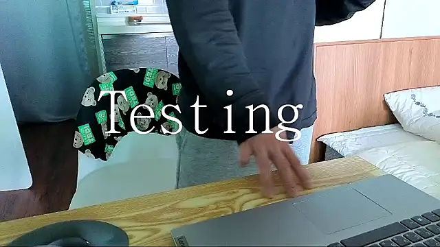 Snapshot of Doh728 chatting on 12/05/25, 01:03 Doh728 online show from 12/05/25, 01:03