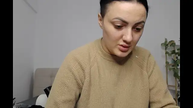 RaisaSalvi online show from 02/03/25, 11:53