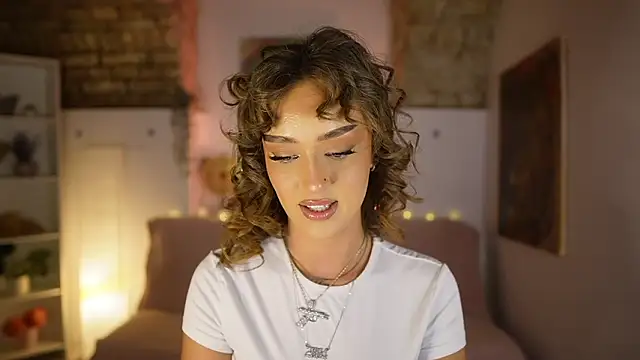 Clara Nia online show from 02/23/25, 07:38