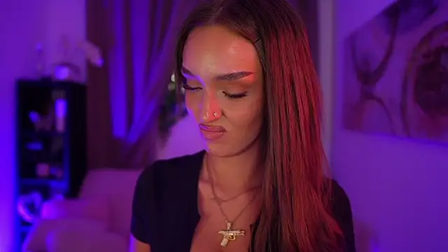 Clara Nia online show from 09/21/25, 06:53