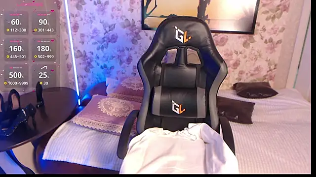 AliciaBlondes online show from 02/07/26, 08:07