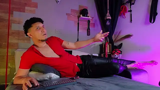 AngeloColleen online show from 11/29/25, 08:45