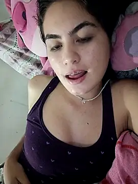 Snapshot of nana_1234 chatting on 11/07/25, 02:44 nana 1234 online show from 11/07/25, 02:44