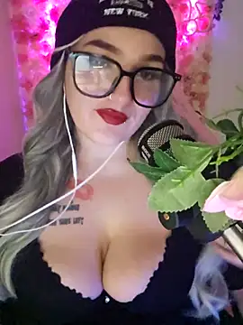 Snapshot of Jinyxx3 chatting on 03/13/25, 09:43 Jinyxx3 online show from 03/13/25, 09:43