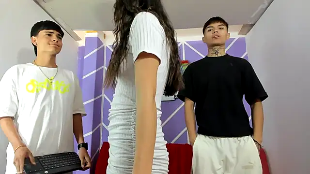 Snapshot of Escarlet_Abel-06 chatting on 02/07/25, 07:17 Escarlet Abel-06 online show from 02/07/25, 07:17