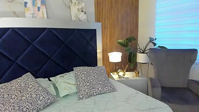 IsabelaWoods online show from 04/17/26, 10:57