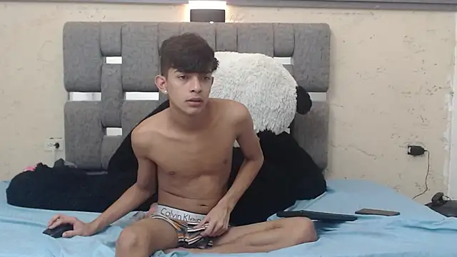 Snapshot of KING_STYLE2 chatting on 02/02/25, 02:17 KING STYLE2 online show from 02/02/25, 02:17