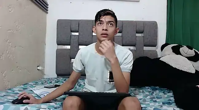 Snapshot of KING_STYLE2 chatting on 02/17/25, 11:09 KING STYLE2 online show from 02/17/25, 11:09