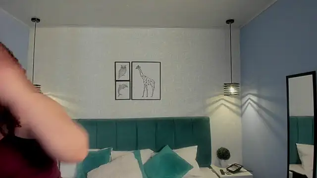 ninna curly online show from 11/05/25, 09:48