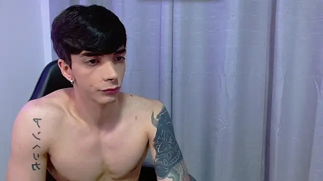 H3ll B0I online show from 09/25/25, 08:51