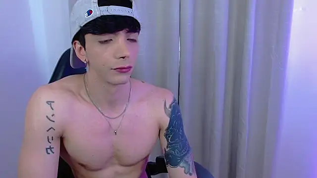 H3ll B0I online show from 10/10/25, 12:37