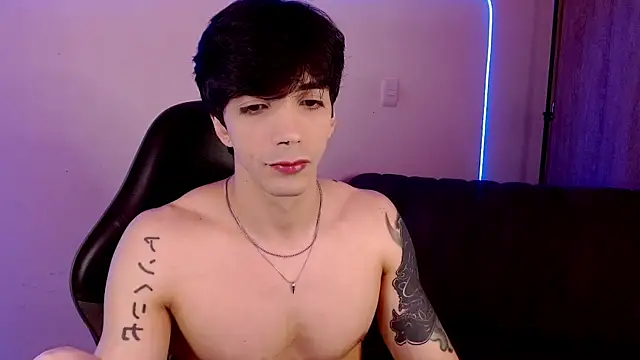Snapshot of H3ll_B0I chatting on 05/16/26, 06:21 H3ll B0I online show from 05/16/26, 06:21