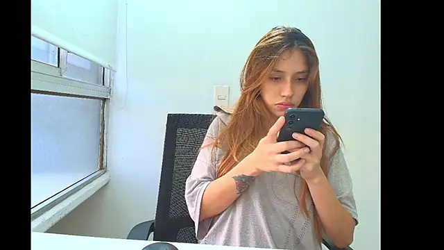 Alaiapink online show from 02/16/26, 10:28