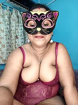 Snapshot of straightthing chatting on 09/08/25, 07:24 straightthing online show from 09/08/25, 07:24