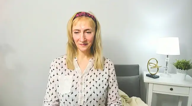 Snapshot of MargaretMilf69 chatting on 02/20/25, 07:19 MargaretMilf69 online show from 02/20/25, 07:19