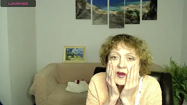 SexyGrandma  online show from 02/09/25, 12:39