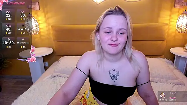 PamelaLloyd online show from 03/13/25, 04:38