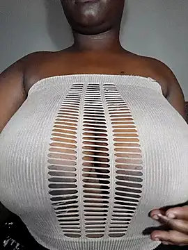 Snapshot of owamiee chatting on 02/08/25, 04:47 owamiee online show from 02/08/25, 04:47