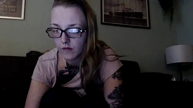 Astrid-Gilbert online show from 02/04/25, 08:49