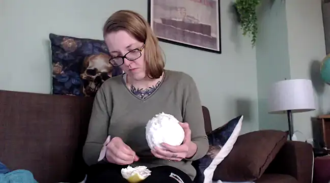 Astrid-Gilbert online show from 02/25/25, 11:19