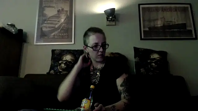 Astrid-Gilbert online show from 03/06/25, 08:48