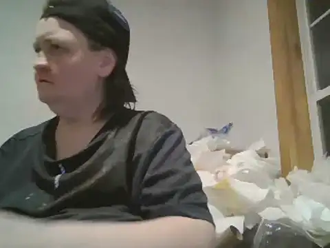 Snapshot of BBWLADY71 chatting on 02/11/25, 03:29 BBWLADY71 online show from 02/11/25, 03:29