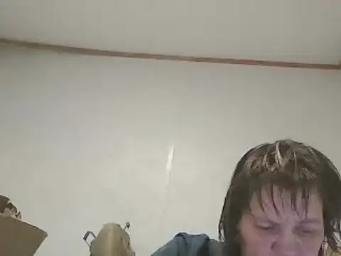 Snapshot of BBWLADY71 chatting on 02/18/25, 03:31 BBWLADY71 online show from 02/18/25, 03:31