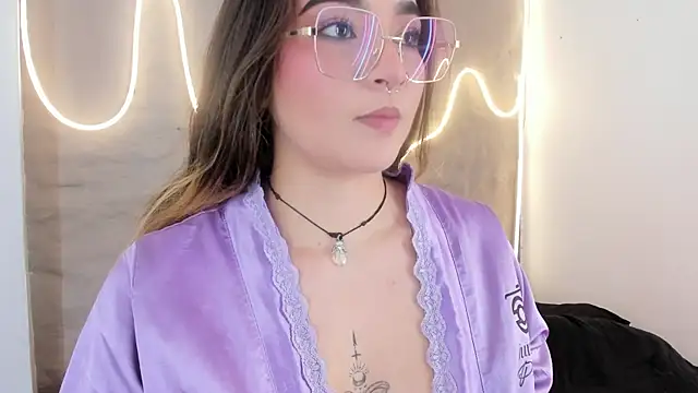 Shanntal  online show from 02/19/26, 07:43