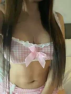 Snapshot of sofiaxox chatting on 06/27/26, 12:48 sofiaxox online show from 06/27/26, 12:48