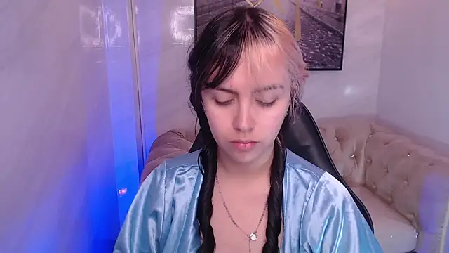 Hela v online show from 02/28/26, 01:01