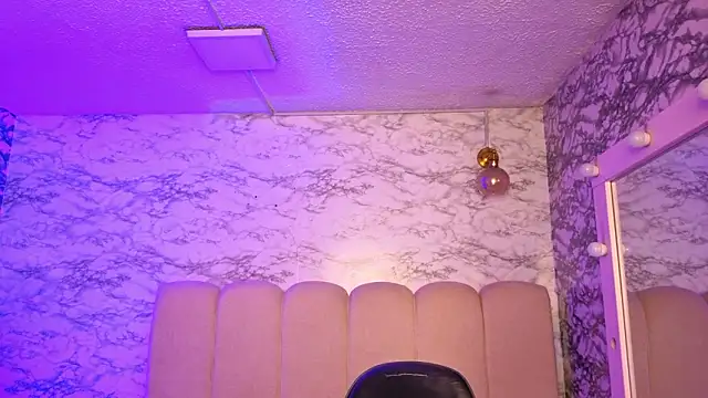 Hela v online show from 03/14/26, 12:10