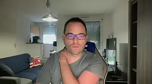 Funnyjul31 online show from 01/27/25, 04:01