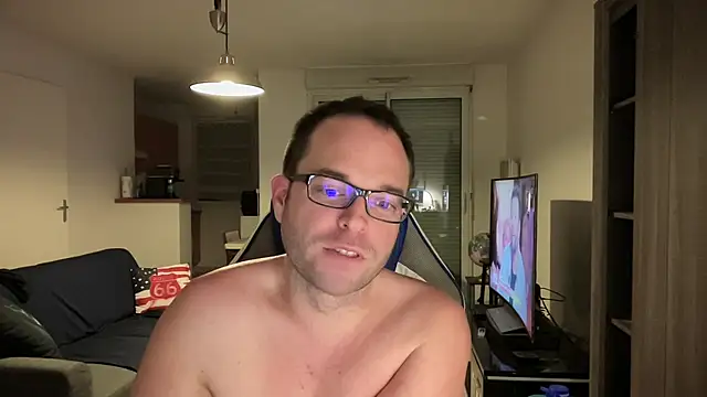 Funnyjul31 online show from 02/04/25, 06:06