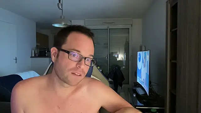 Funnyjul31 online show from 02/12/25, 07:35