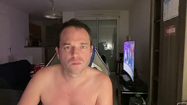 Funnyjul31 online show from 03/03/25, 06:33