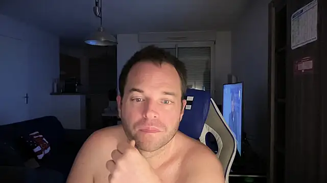 Funnyjul31 online show from 03/05/25, 07:06