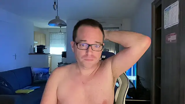 Funnyjul31 online show from 03/15/25, 01:40