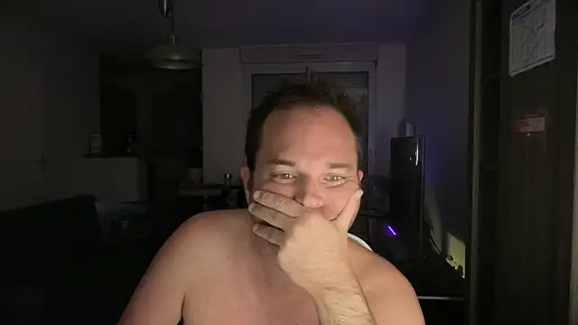 Funnyjul31 online show from 10/02/25, 06:15