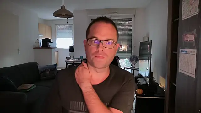 Funnyjul31 online show from 10/13/25, 04:51