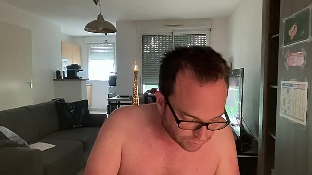 Funnyjul31 online show from 04/22/26, 04:41