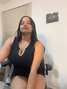 my cam online show from 01/30/25, 11:24