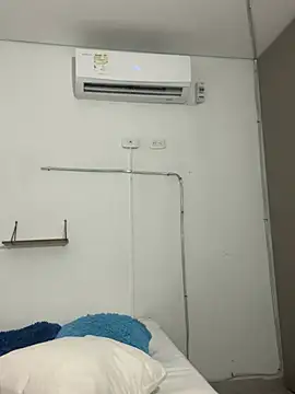 my cam online show from 02/05/25, 03:02