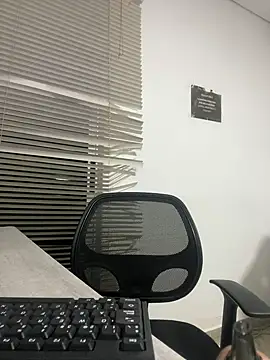 my cam online show from 03/08/25, 12:22