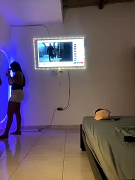 my cam online show from 10/25/25, 07:08